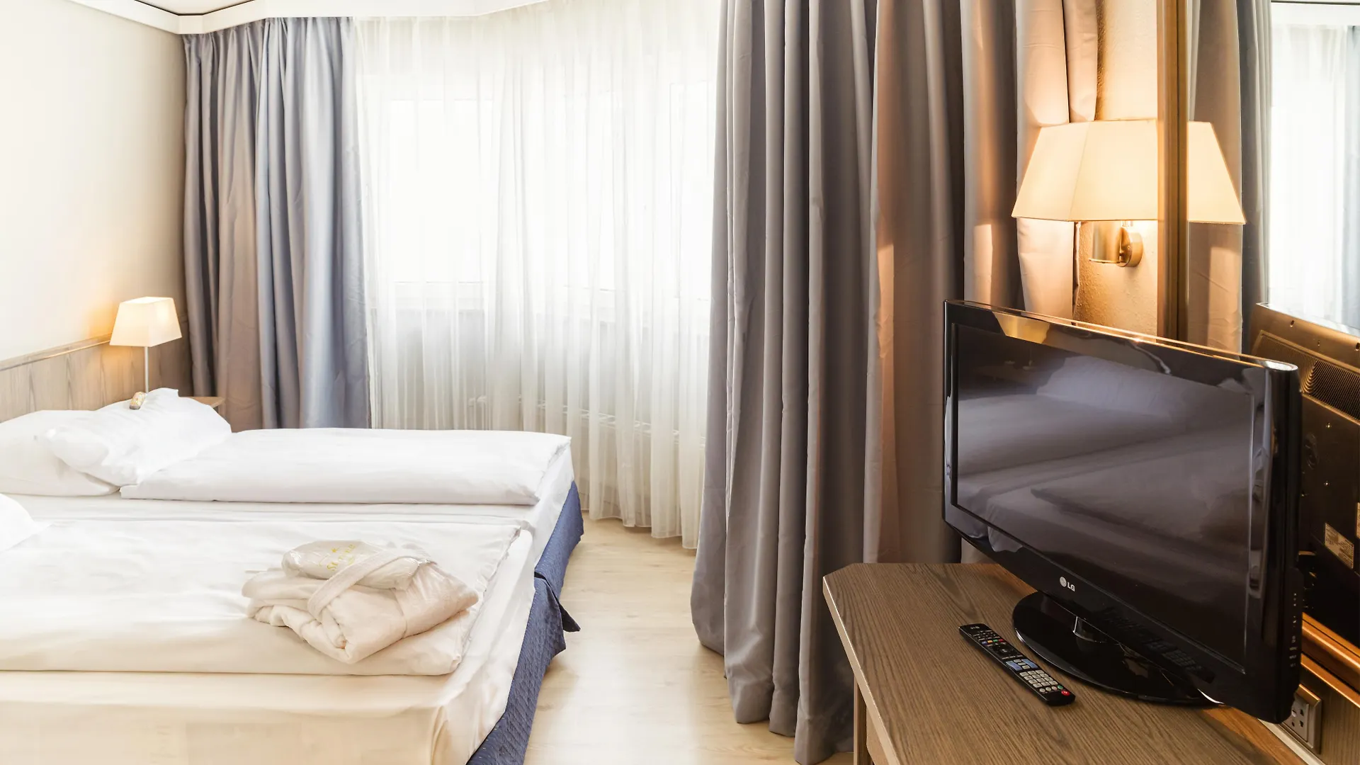 Hotel Duesseldorf City By Tulip Inn  Düsseldorf