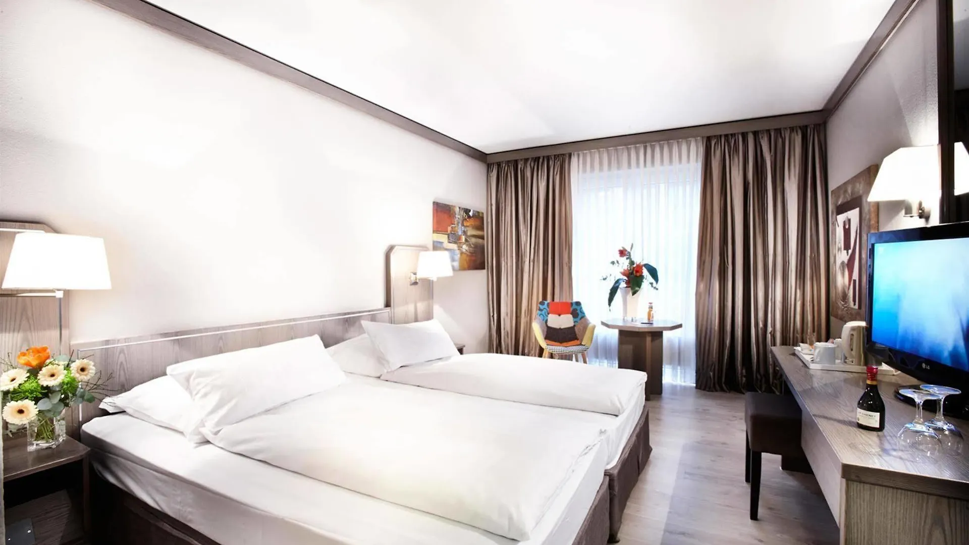 Hotel Duesseldorf City By Tulip Inn location