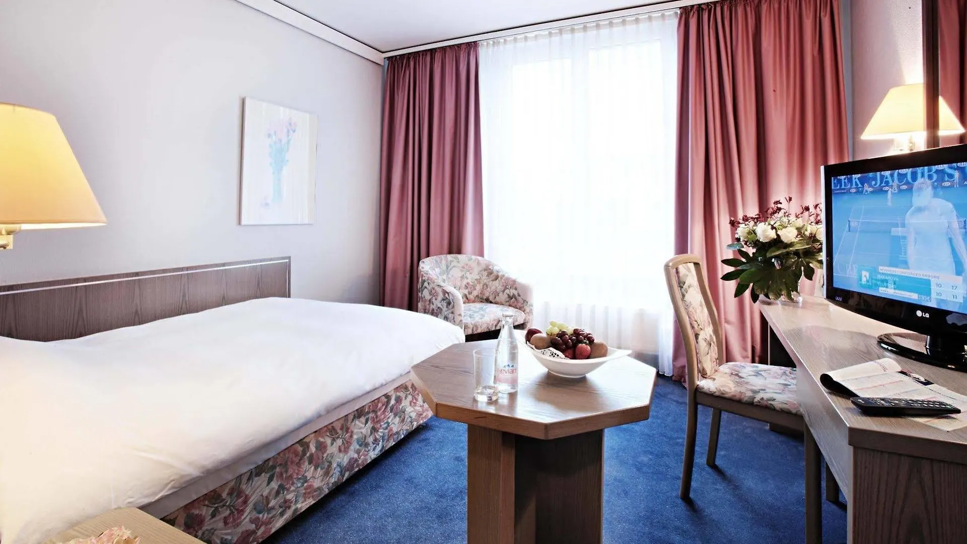 Hotel Duesseldorf City By Tulip Inn  Düsseldorf