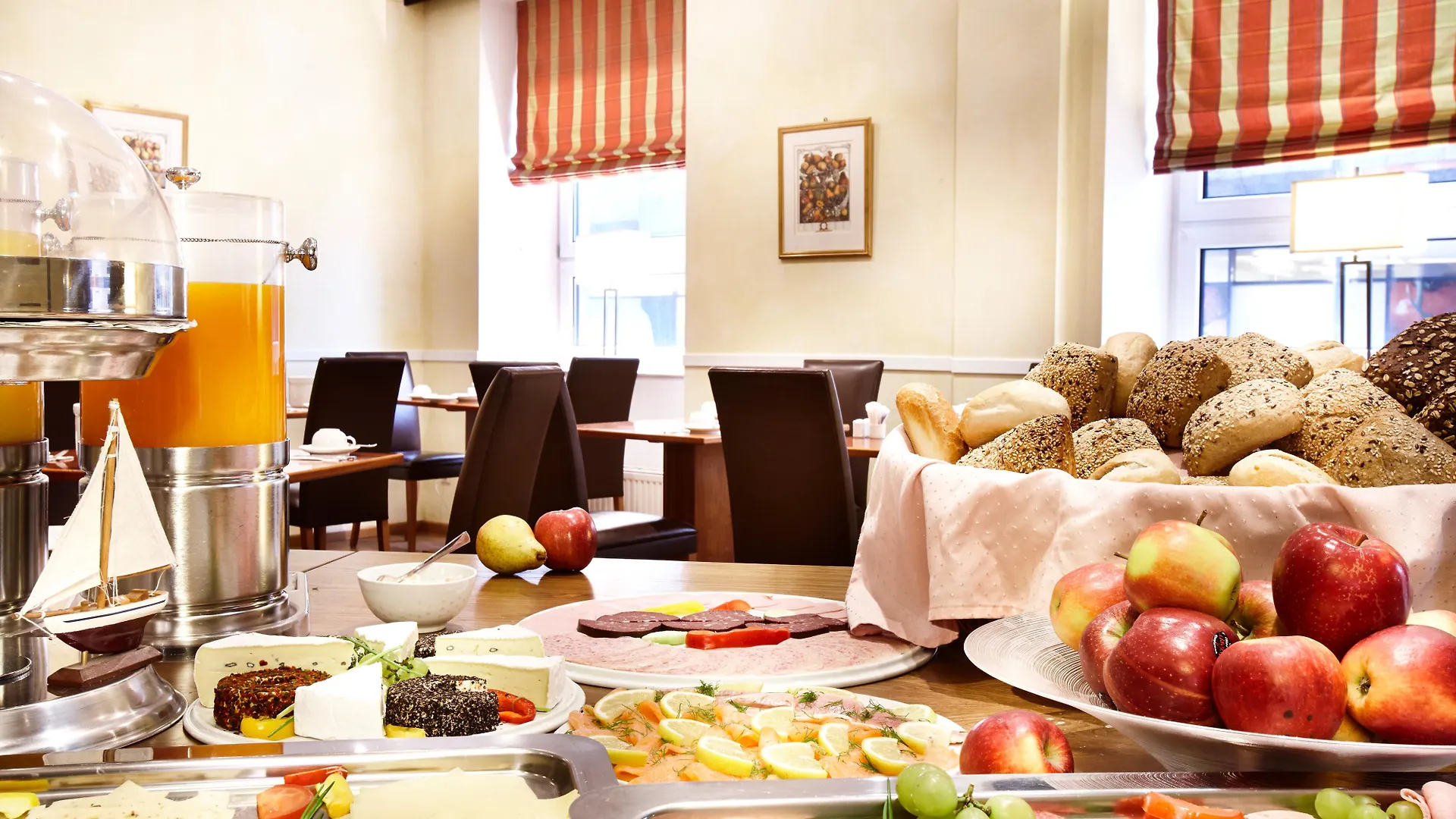Hotel Düsseldorf City by Tulip Inn 4*,  Alemania