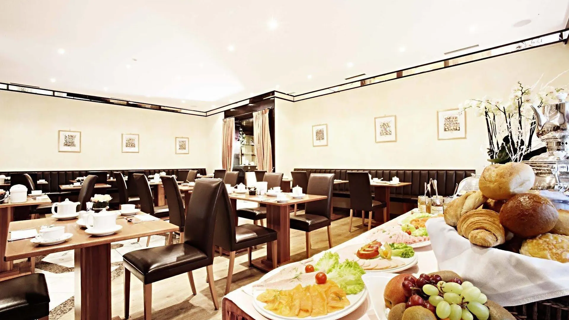 Hotel Düsseldorf City by Tulip Inn 4*,